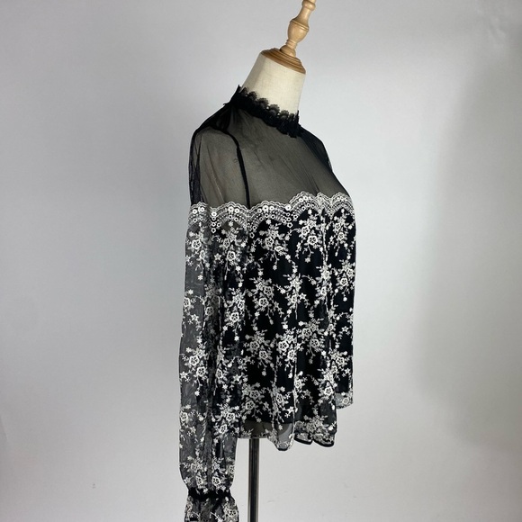 INTERMIX Amira Lace Mesh Black White Long Sleeve Blouse Womens Medium - Picture 2 of 9
